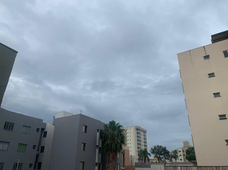 Apartamento Inteiro No Bairro Santa Monica Uberlandia Exterior photo